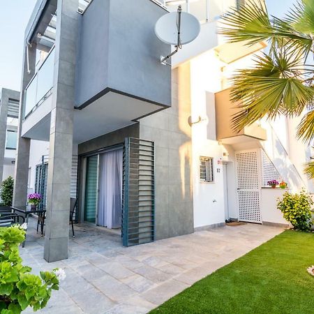 Eluxuria Sunny Villa Torrevieja Bagian luar foto