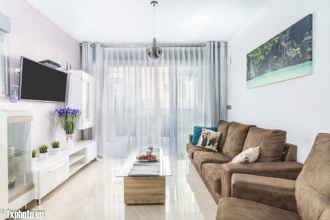 Eluxuria Sunny Villa Torrevieja Bagian luar foto